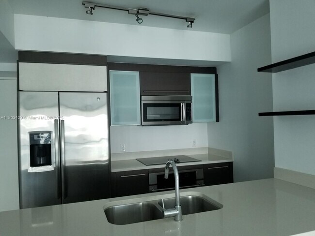 Foto del edificio - 500 Brickell Ave