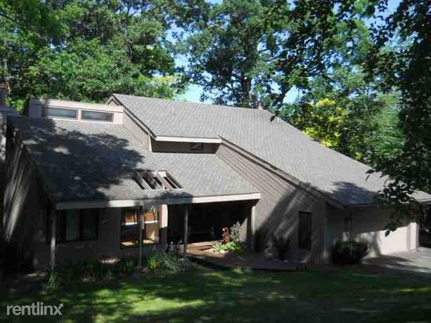 Foto principal - 4 br, 3 bath House - 304a Woodlock Street