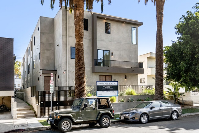 Foto del edificio - 530 N Hayworth Ave
