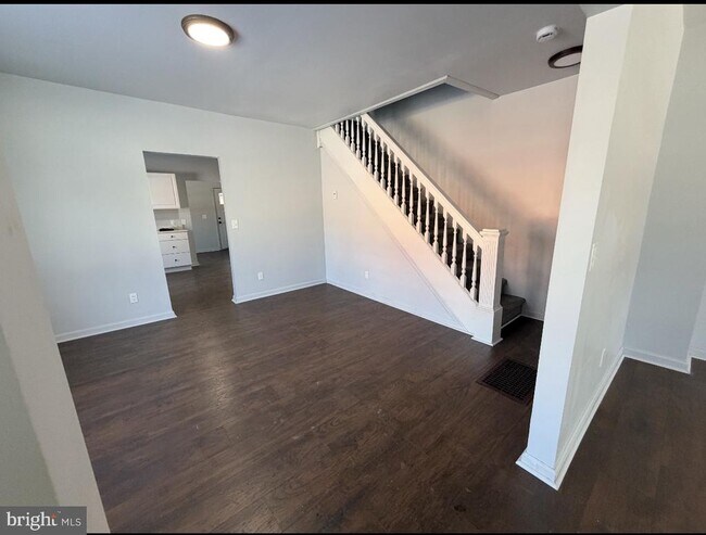 Foto del edificio - 139 Denny Ave