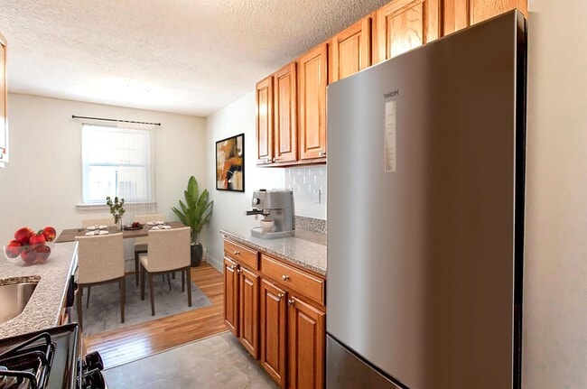 Building Photo - 173 Salmon Brook Dr