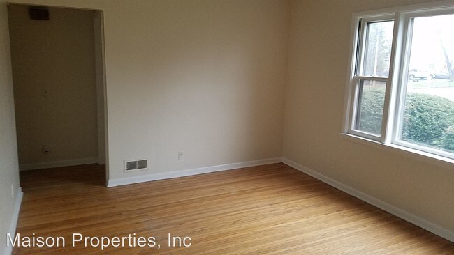 Foto del edificio - 589 Rock Beach Rd