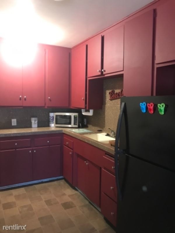 Building Photo - 14811 Vanowen St