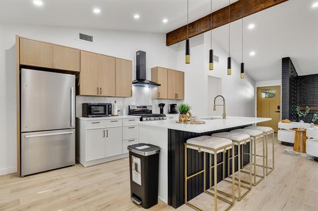 Building Photo - 3320 High Lark Dr