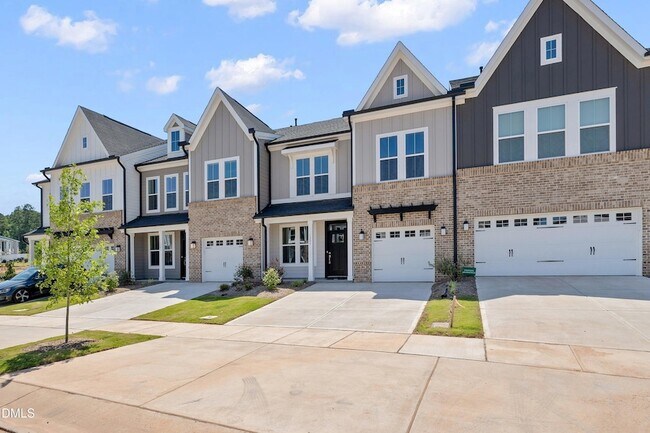 Foto del edificio - 1205 Bell Heather Rd