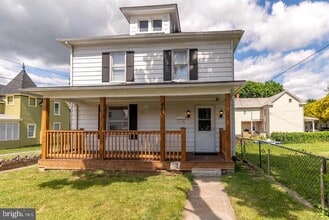 Building Photo - 405 Porter Ave