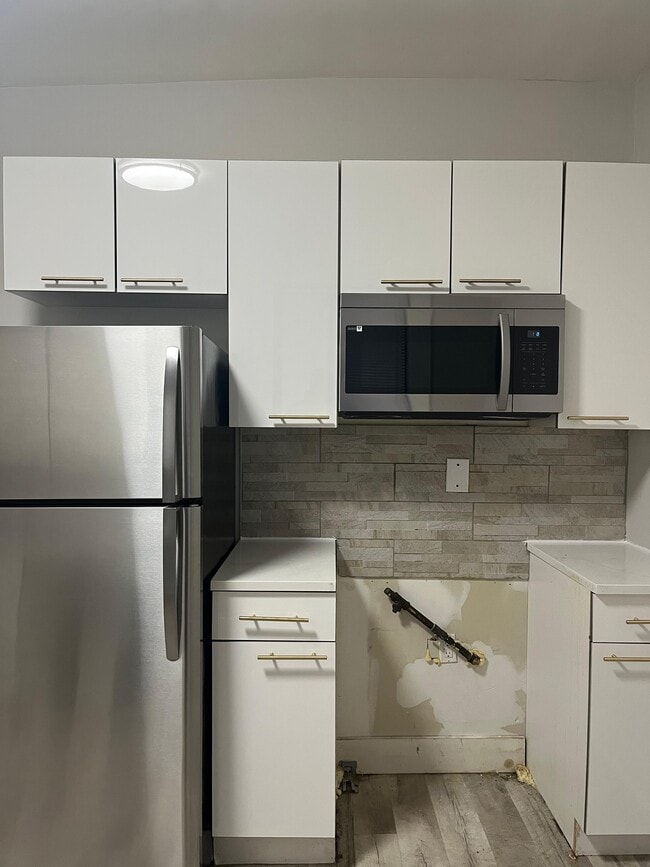 Building Photo - 412 54th St