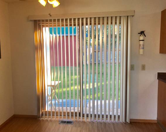 Foto del edificio - 130 Sprucewood Dr
