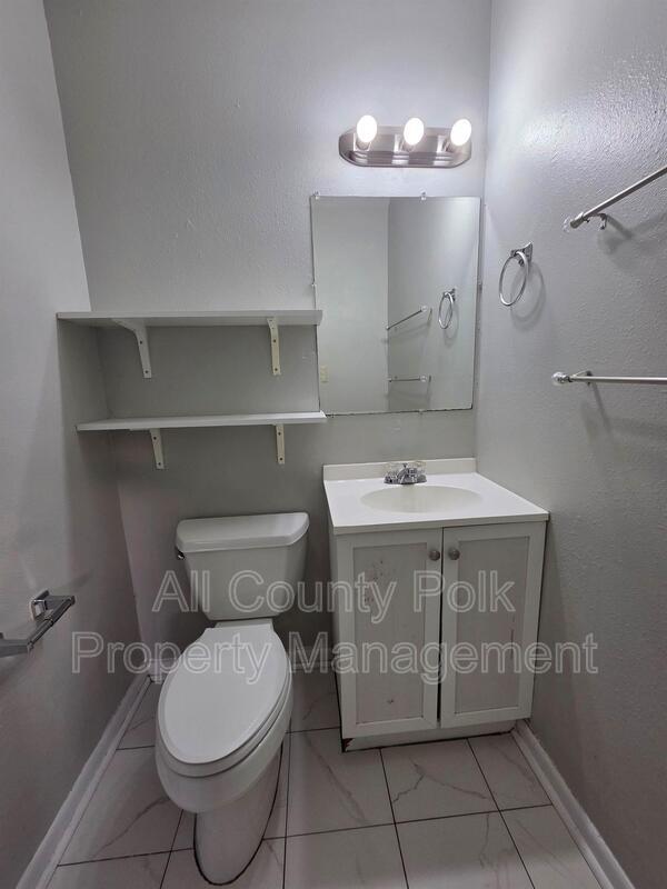 Foto del edificio - 4050 Marie Dr