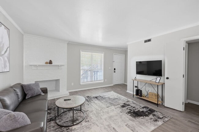 Building Photo - 4722 Dansey Dr