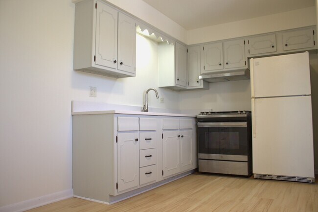 Foto del edificio - 8856 Plainfield Rd
