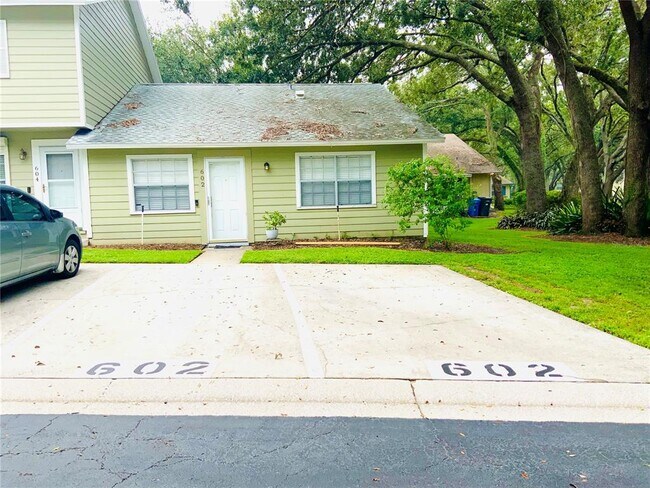 Foto del edificio - 602 Lynchburg Dr