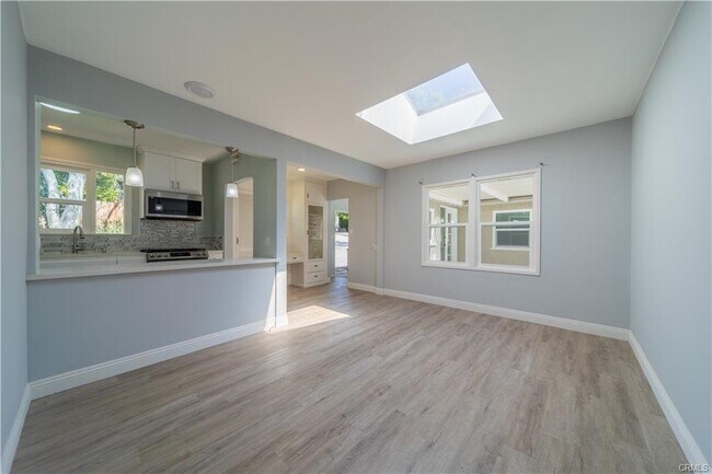 Building Photo - 4646 Ocean View Boulevard, La Cañada Flint...