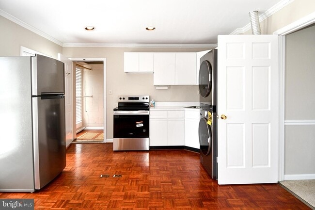 Photo - 2 E Federal St Townhome