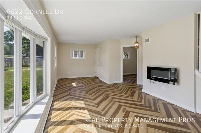 Building Photo - 6622 Cornell Dr