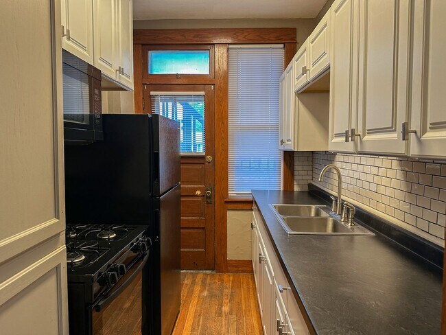 Building Photo - 1 bed, 1 bath