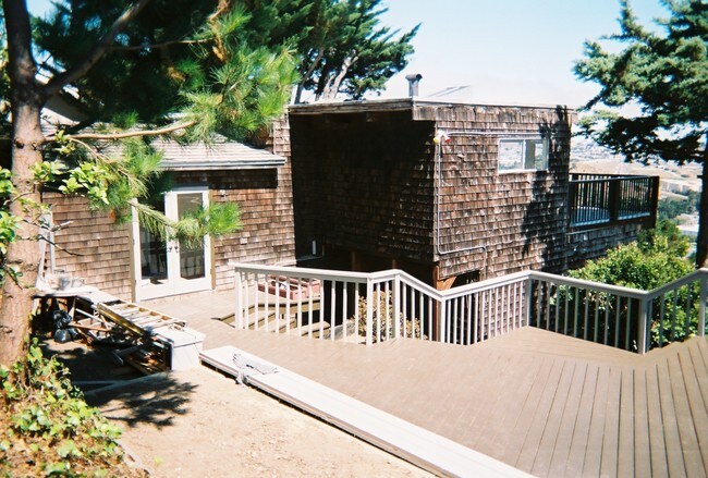 Terraza/preexistentes adivinar habitaciones - 822 Humboldt Rd