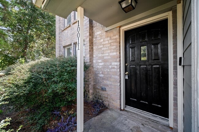 Building Photo - 10011 Spring Pl Dr