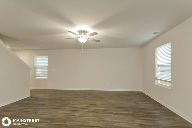 Building Photo - 376 Gourd St