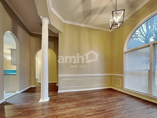 Building Photo - 1226 Sweetie Dr