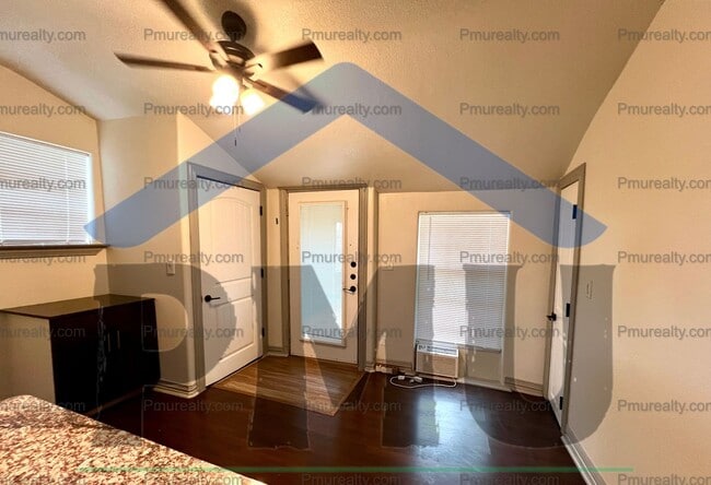 Foto del edificio - AVAILABLE NOW!!! 3-bedroom, 1-bathroom hou...