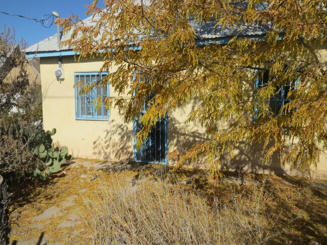 Foto del edificio - 517 Odelia Rd NE
