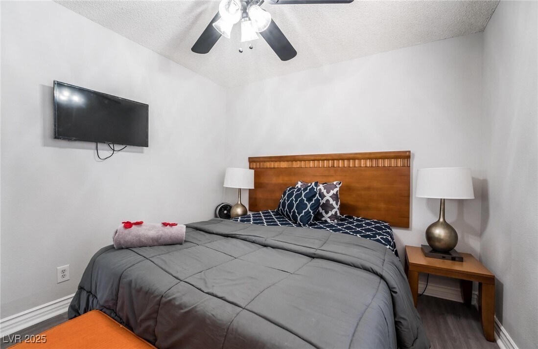 Foto principal - 6467 W Pawlow Ave