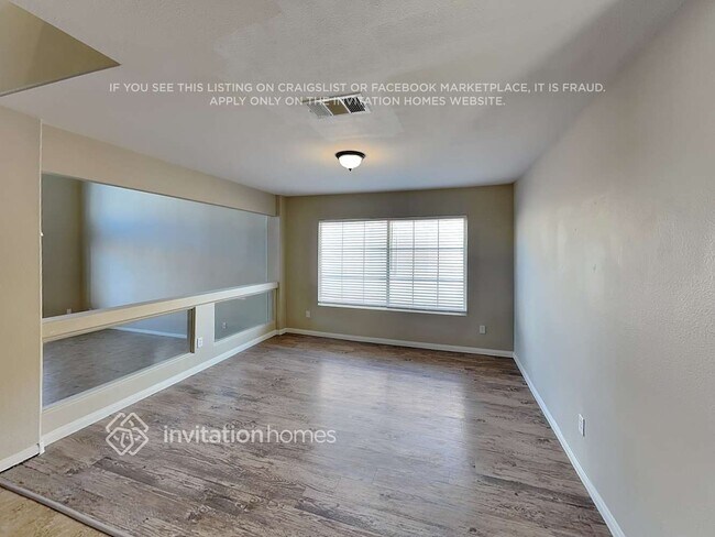 Building Photo - 557 Leap Frog Ave