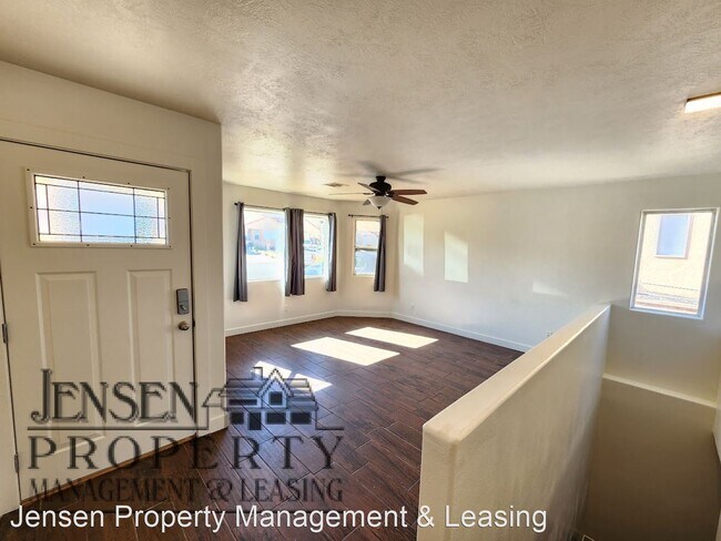 Building Photo - 3 br, 2 bath House - 254 West 635 North #A