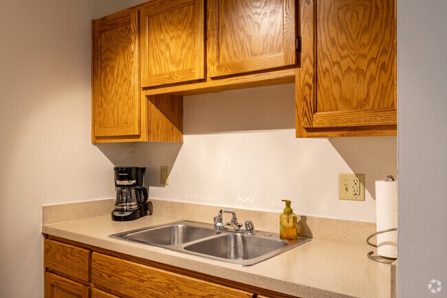 2HAB,1BA-850 ft² - Forest Glen Townhomes