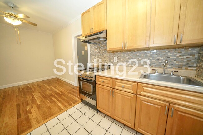 Building Photo - 2835 36th St