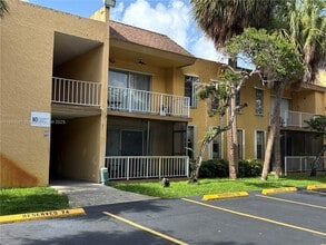 Building Photo - 13700 SW 62nd St