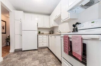 Building Photo - 40 Rue Charles-Albanel