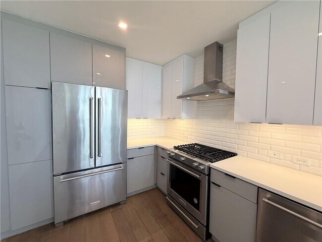 Foto del edificio - 788 West Marietta St NW