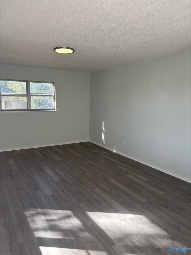 Foto del edificio - 157 Baltimore Dr