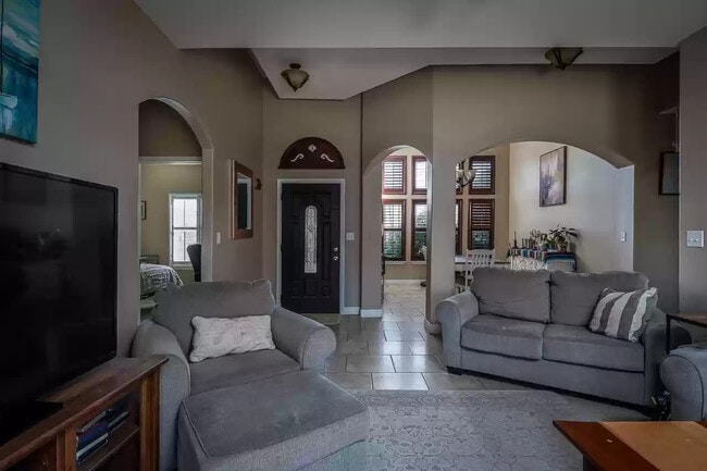 Building Photo - 532 Quail Creek Dr