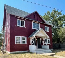 Building Photo - 109 S Maple St