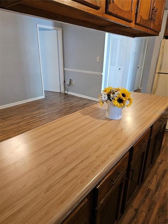 Foto del edificio - 2811 SW Archer Rd
