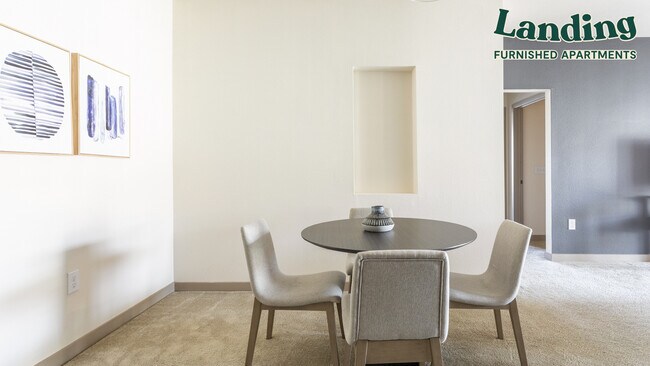 Foto del edificio - 250 Cherry Ridge Dr