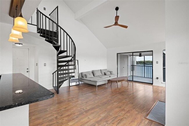 Foto del edificio - 3127 W Sligh Ave