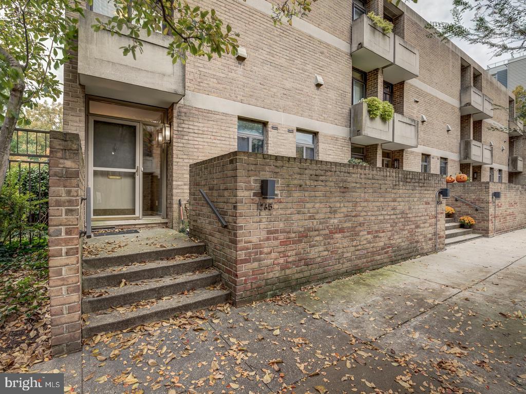 Foto principal - 1265 Delaware Ave SW