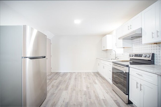 Building Photo - 1224 Page Blvd