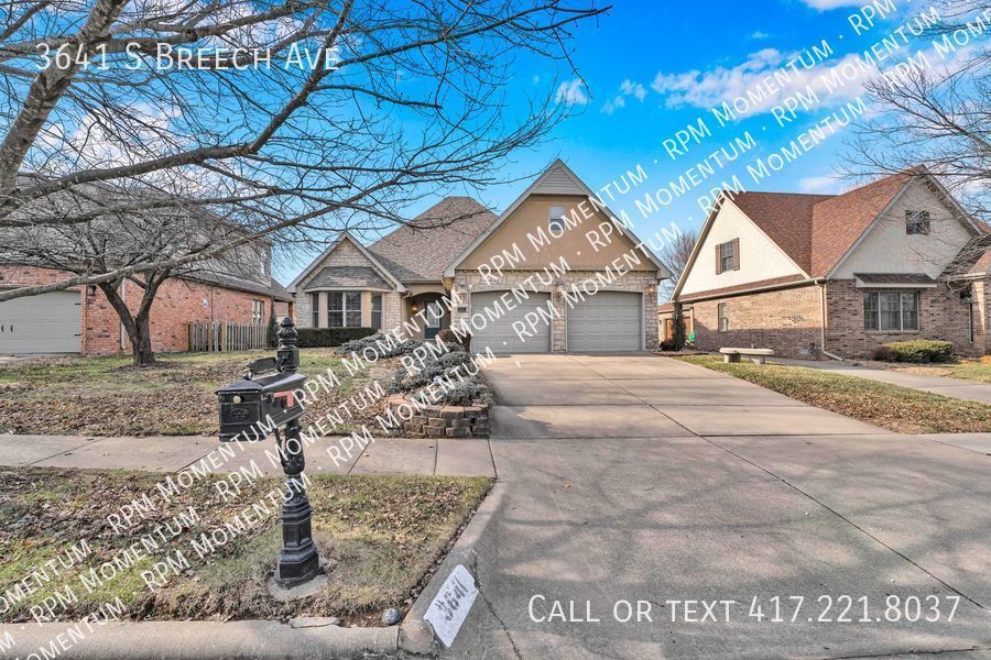 Chesterfield Village 3 Bedroom 2 Bath 2 Ca... House Rental in