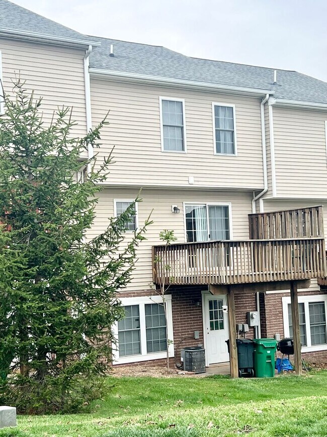 Foto del edificio - Townhome for Rent in Taylor Springs