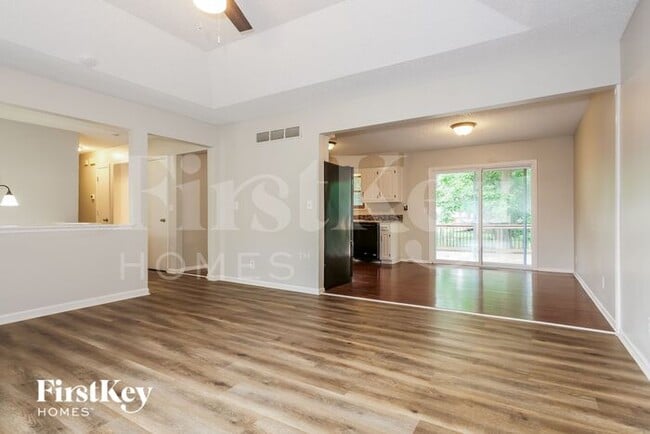 Building Photo - 7801 W 112th St