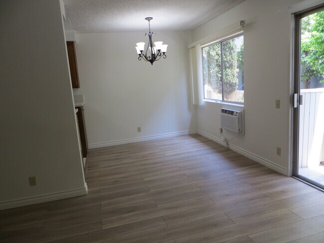 Dining Room - 1275 Barry Ave