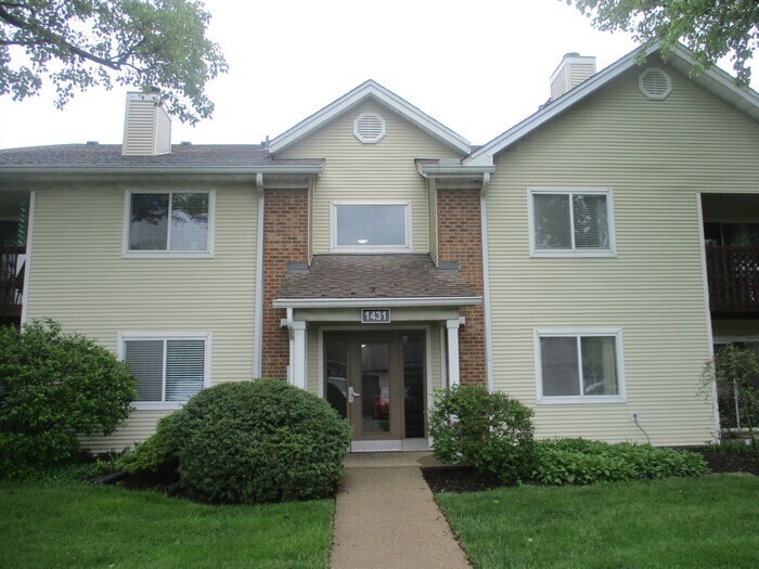 1431 Hollow Run Unit 8, Dayton, OH 45459 Condo for Rent in Dayton, OH