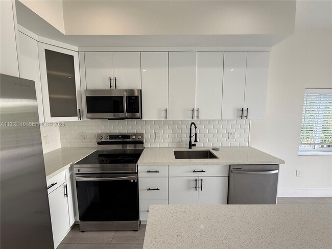 Foto del edificio - 1786 SW 9th St