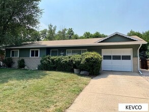 Building Photo - 1113 Hillcrest Dr