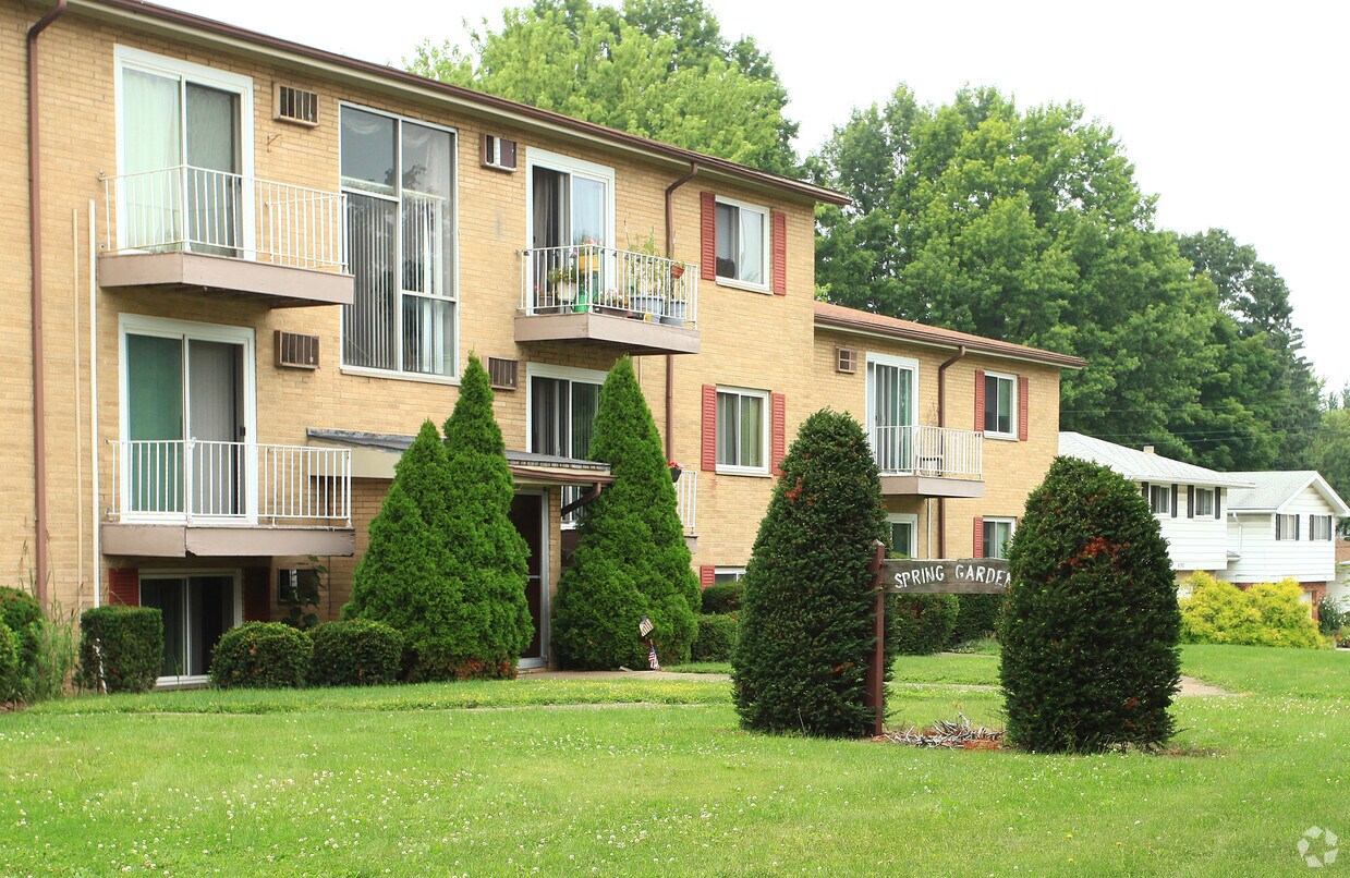 Foto del edificio - Spring Garden Apartments